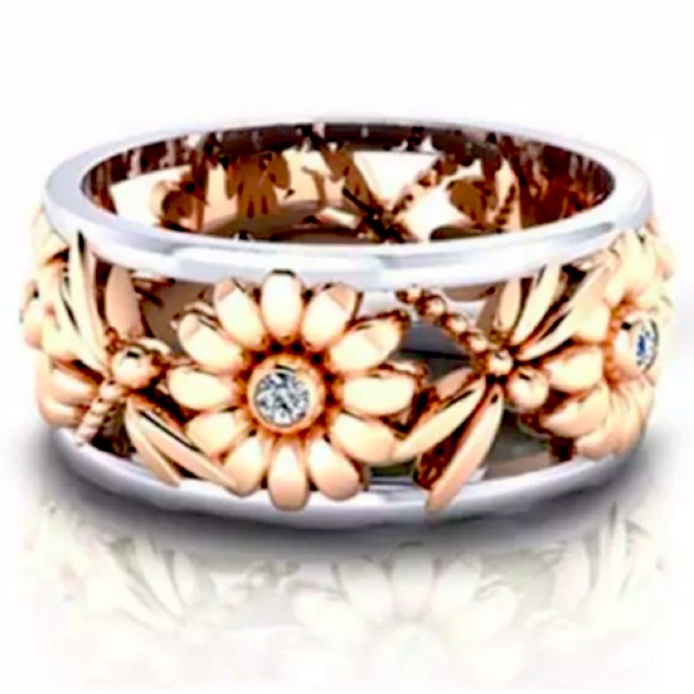 - - Beautiful Rose Gold & Sterling Silver Dragon Fly & Sunflower Ring